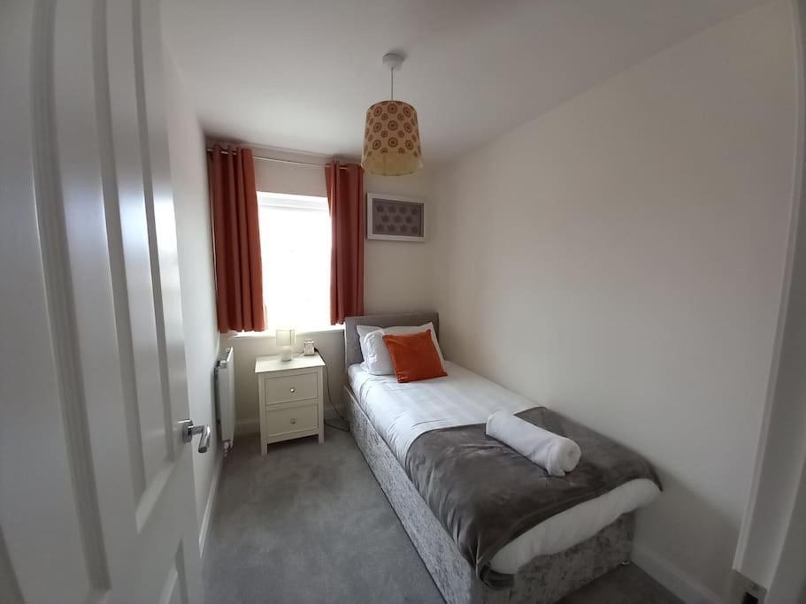 Cozy 3 Bed Sasha House In Beeston Nottinghamヴィラ エクステリア 写真